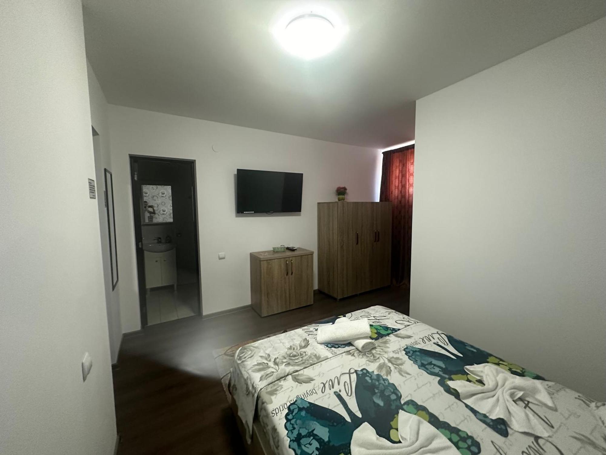 Casa Clau Hotel Orsova Ngoại thất bức ảnh