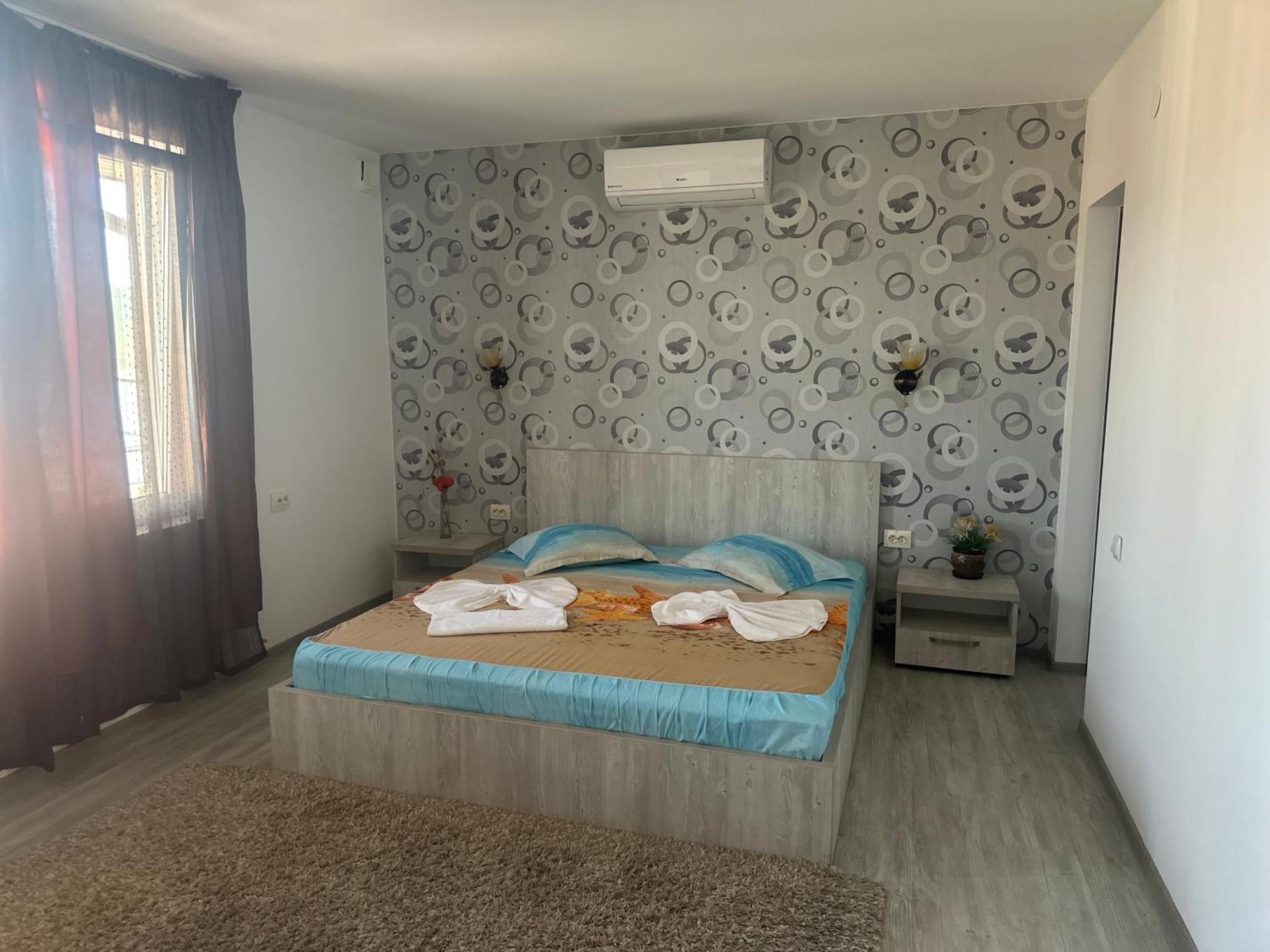 Casa Clau Hotel Orsova Ngoại thất bức ảnh