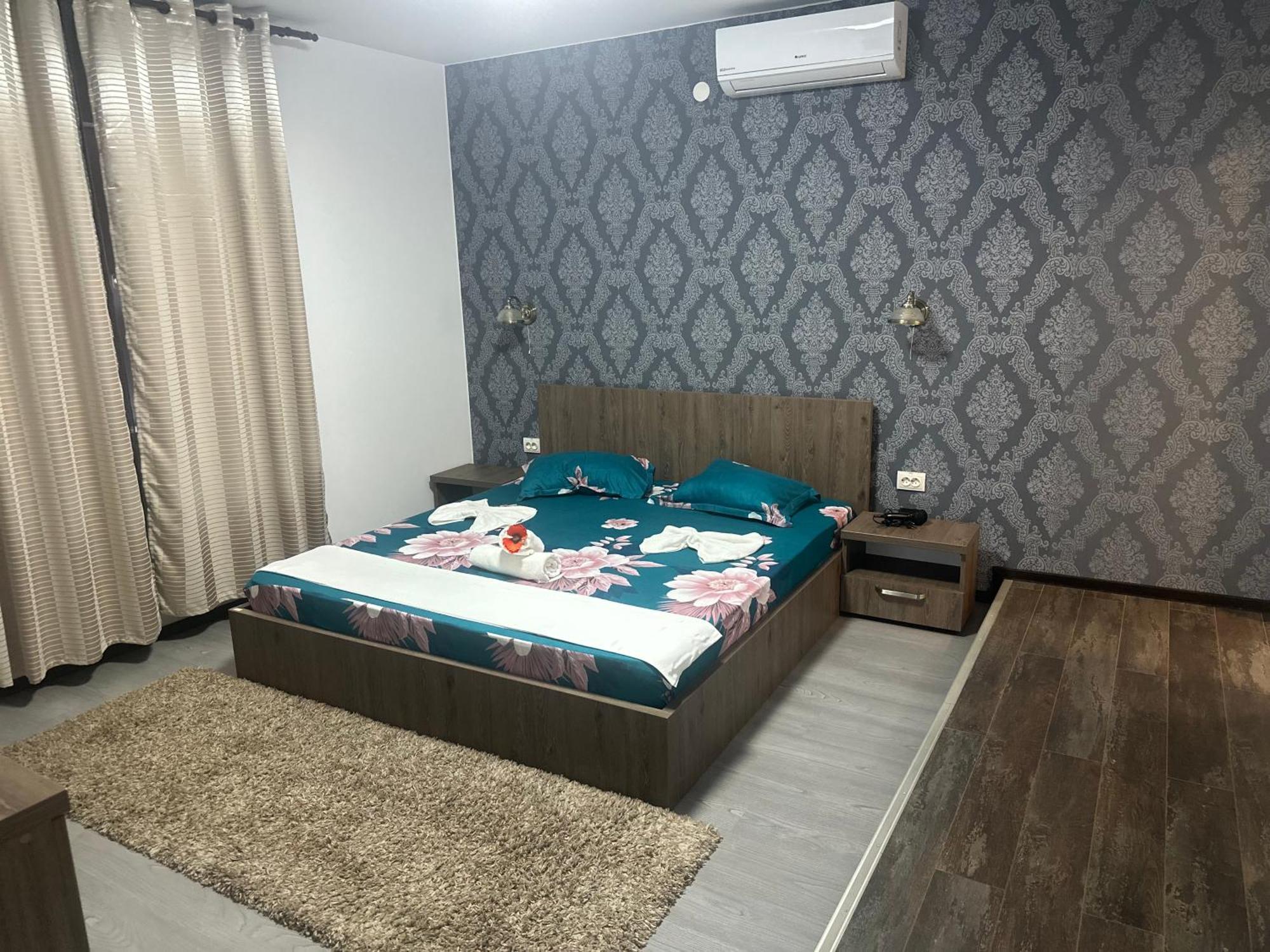 Casa Clau Hotel Orsova Ngoại thất bức ảnh